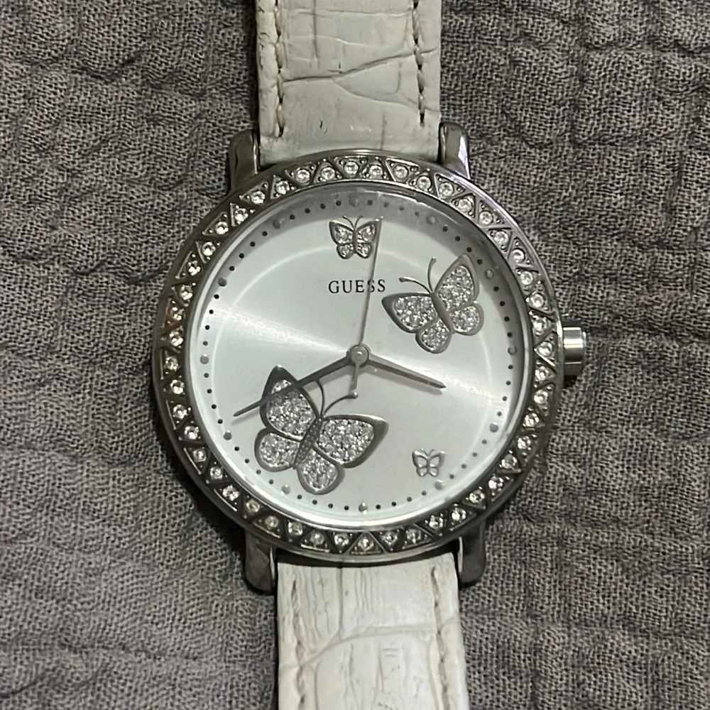Guess Butterfly Watch 🦋 - Picture 1 of 7